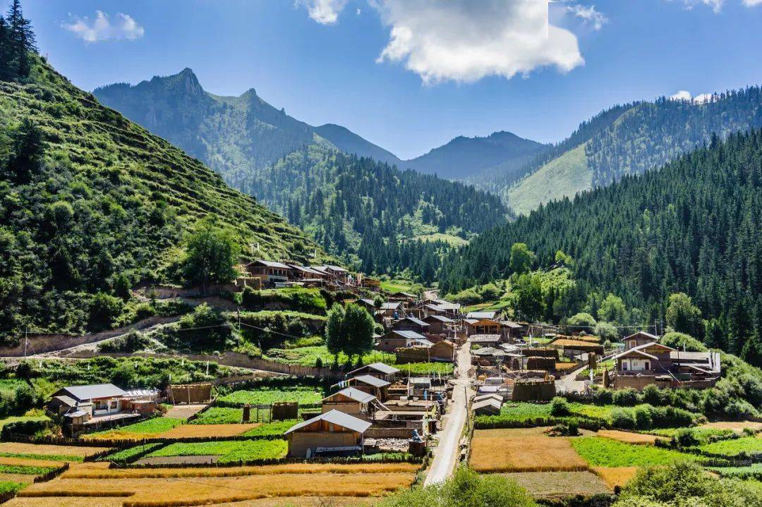 避暑胜地有哪些?国内最美的8个避暑胜地！人少景美-第41张图片-阔酒网