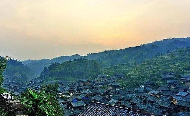 贵州旅游景点推荐:贵州10个最佳旅游景点，贵州自驾游必去好玩的地方~ -第13张图片-阔酒网