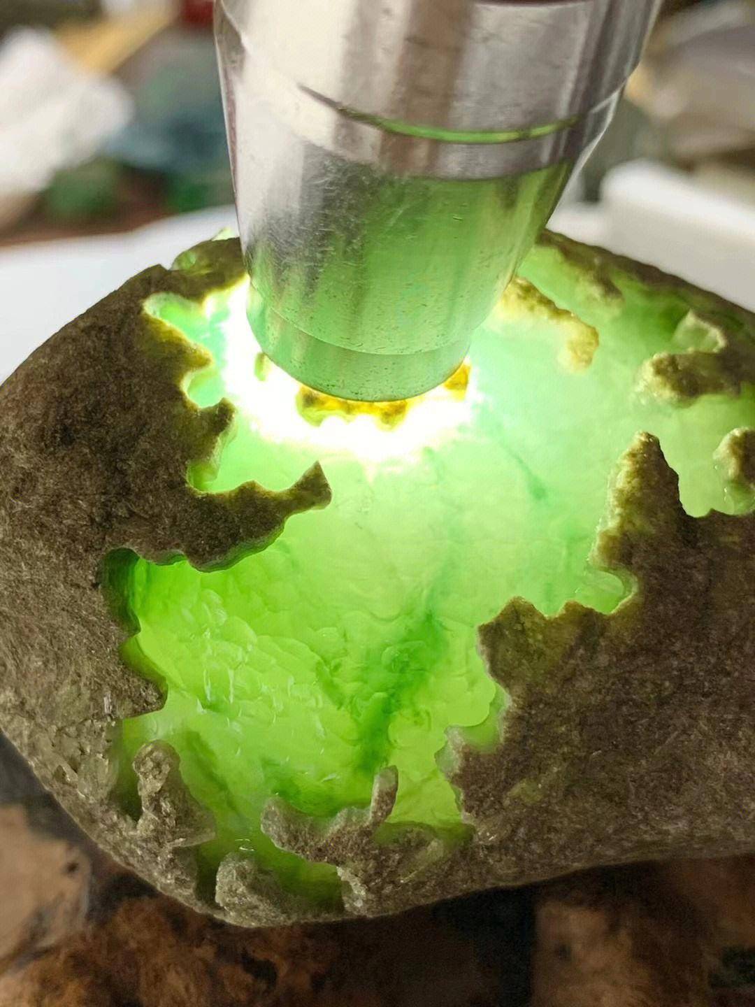 翡翠原石只有缅甸？为什么只有缅甸有翡翠原石？答案可能出乎你的意料！-第5张图片-阔酒网