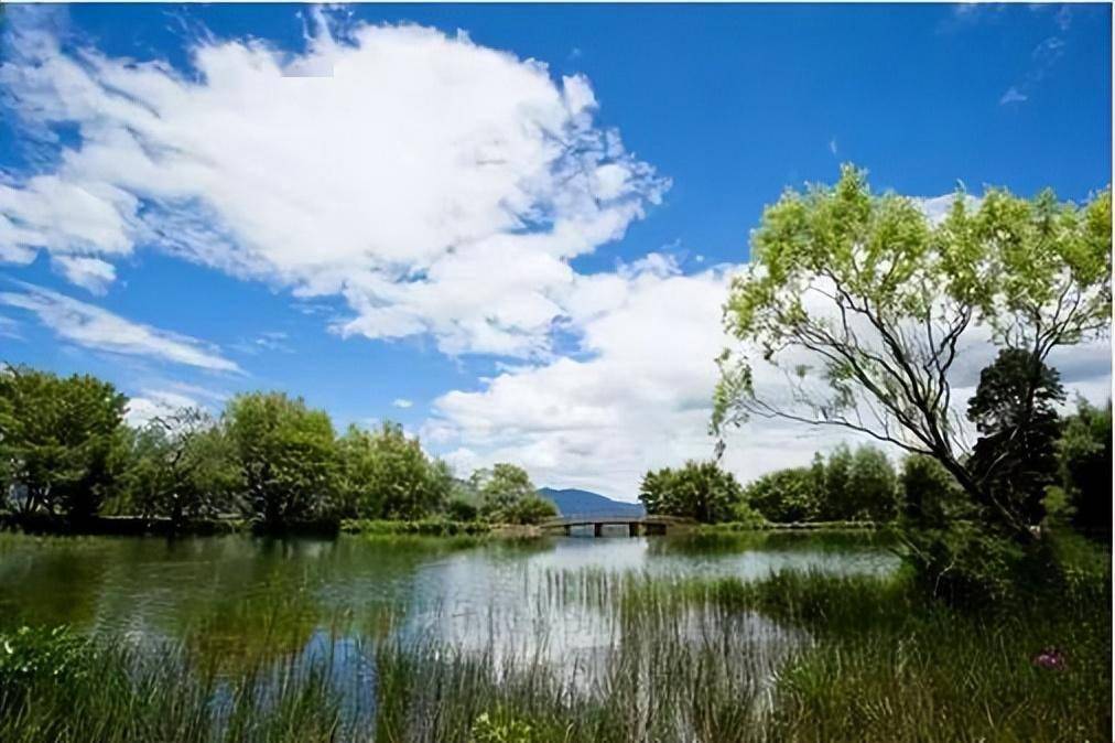 避暑胜地有哪些?夏天旅游去哪里 ，10大绝美避暑胜地-第18张图片-阔酒网