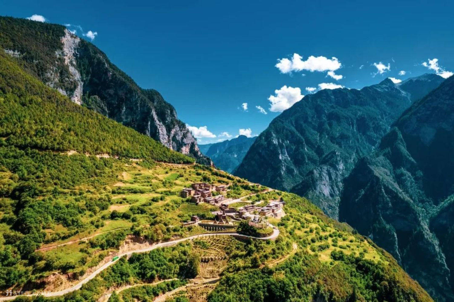 避暑胜地有哪些?炎热夏日十大绝美避暑胜地，你最想去哪一处？ -第26张图片-阔酒网