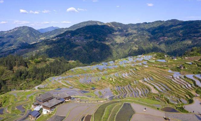 贵州旅游景点推荐:贵州旅游景点哪里好玩,十大网红景点打卡地-第14张图片-阔酒网