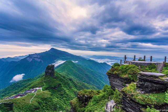 贵州旅游景点推荐:贵州详细旅游攻略,贵州10个必去景点,看完再出发 -第4张图片-阔酒网