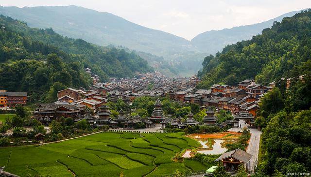 贵州旅游景点推荐:贵州详细旅游攻略,贵州10个必去景点,看完再出发 -第2张图片-阔酒网