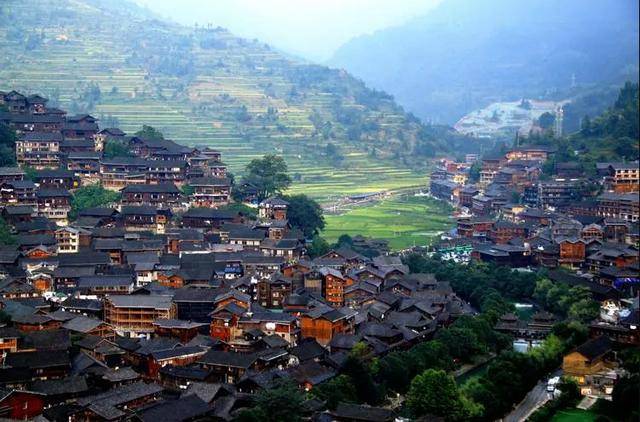 贵州旅游景点推荐:贵州必打卡的十大景点，这篇攻略不容错过看完就出发-第2张图片-阔酒网